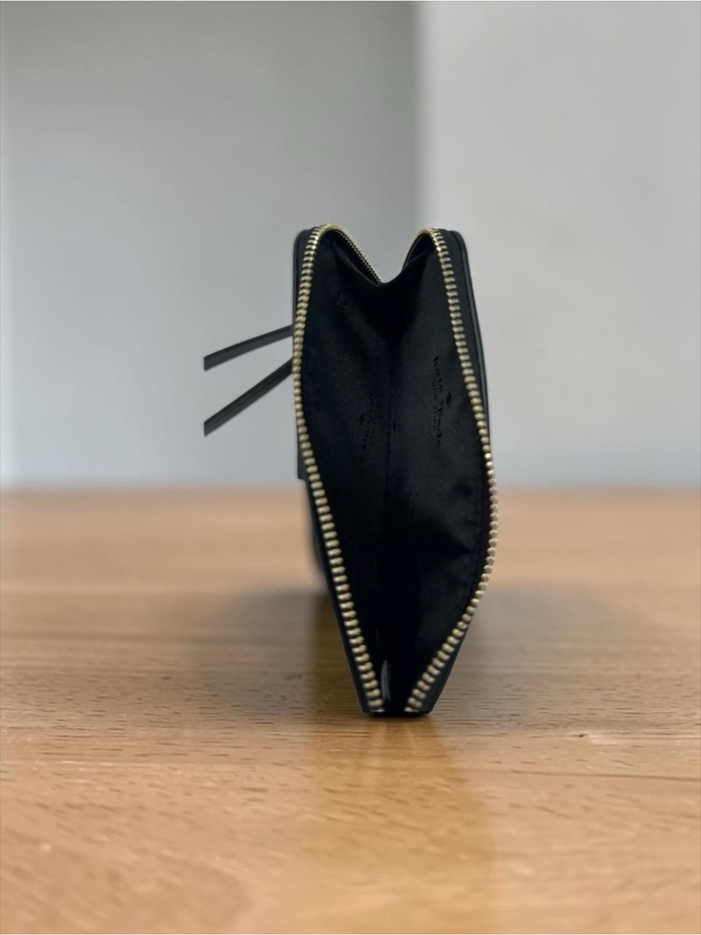 kate spade New York NWOT Black Saffiano Leather Wristlet with Gold Logo - Picture 3 of 3